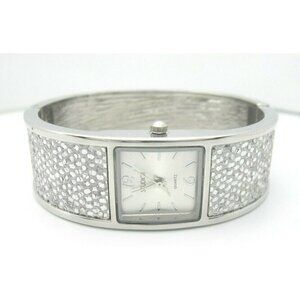 Women's Studio Time Quartz Water Resistant Analog Dial Bangle Watch (B992)